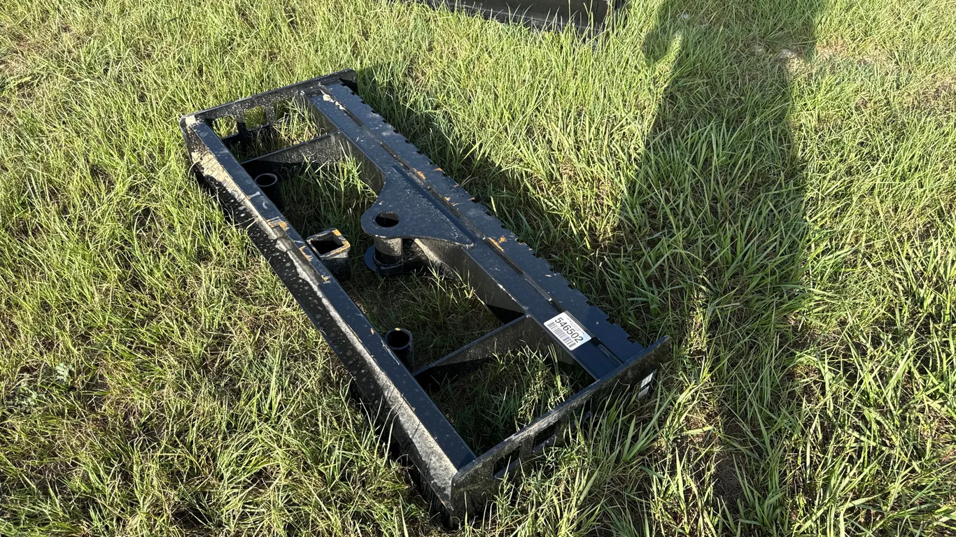 UNUSED 2026 WOLVERINE PFF3-13-45W 45 INCH BALE SPEAR