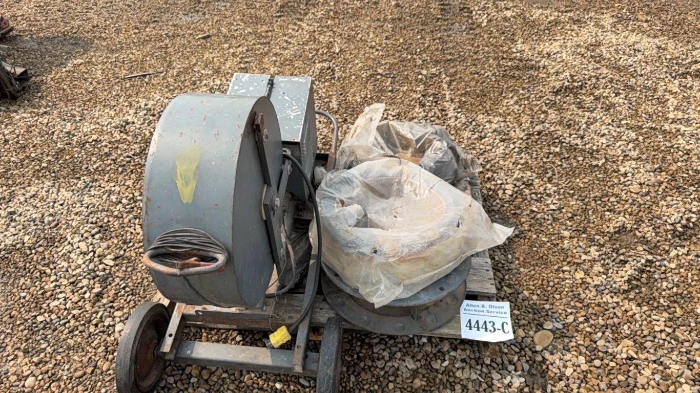 LINCOLN ELECTRIC LN-8 WIRE FEED WLDER, 4 1/2-ROLLS OF WIRE - s/n 195030