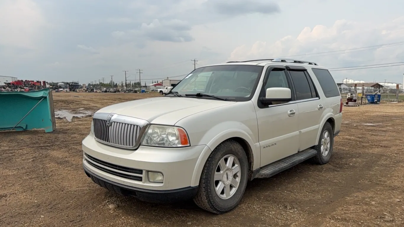 2006 LINCOLN NAVIGATOR SUV - VIN: 5LMFU28546LJ00032 - REGISTRATION IN OFFICE