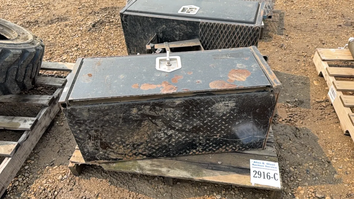 2 - TRUCK SINGLE COMPARTMENTS TOOLBOXES - NO KEYS