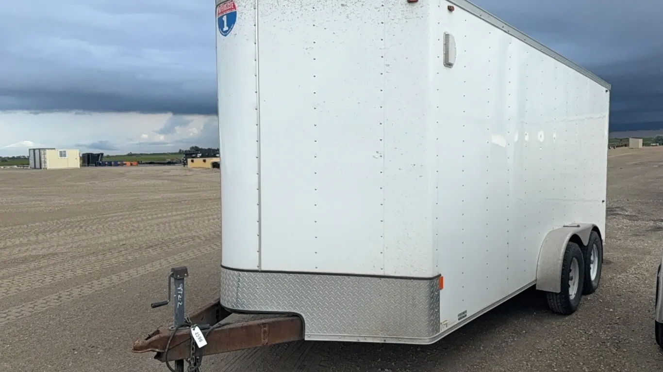 ID 4596 2015 Interstate Trailer