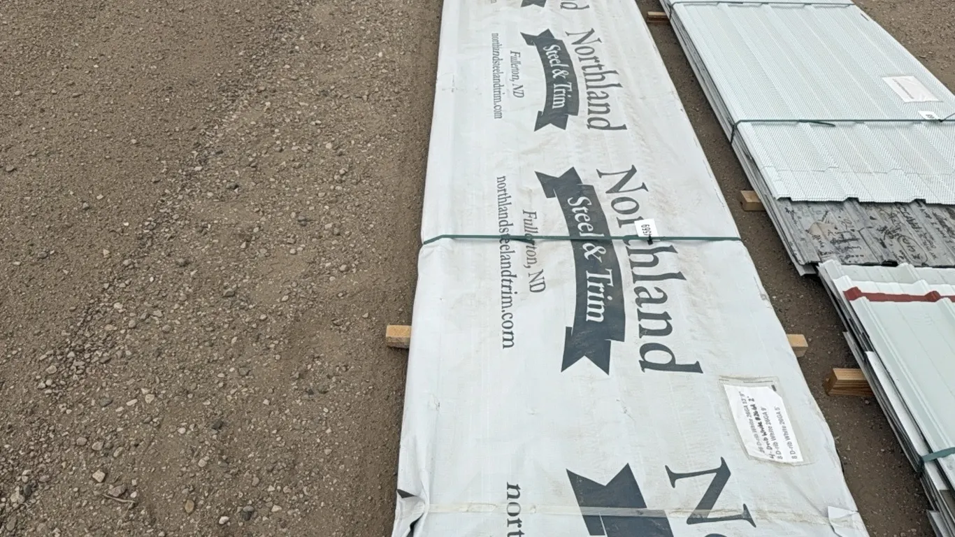 ID 4569 (26) Drib White 26ga White 13' 9" x(4)-2' x(8)-9' x(8)-5' Tin