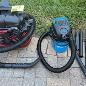 Wet/dry vacuum lot. Includes (1) Shop-Vac 5-gallon, 5.5 peak HP heavy-duty portable wet/dry vacuum, and (1) Vacmaster 1.5-gallon, 2 peak HP wet/dry va