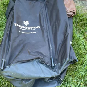 The Pod Company The Ice Pod Pro Version 2.0 portable ice bath. Collapsible cold plunge tub featuring a multi-layered insulated design with structural 