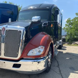 2019 Kenworth T680 Semi Tractor (Has WI Title)