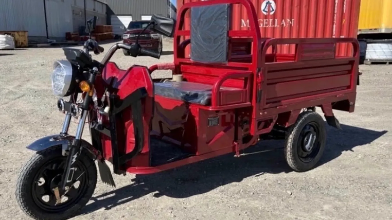Unused Unassembled 2026 IRET13 Red Electric Tricycle