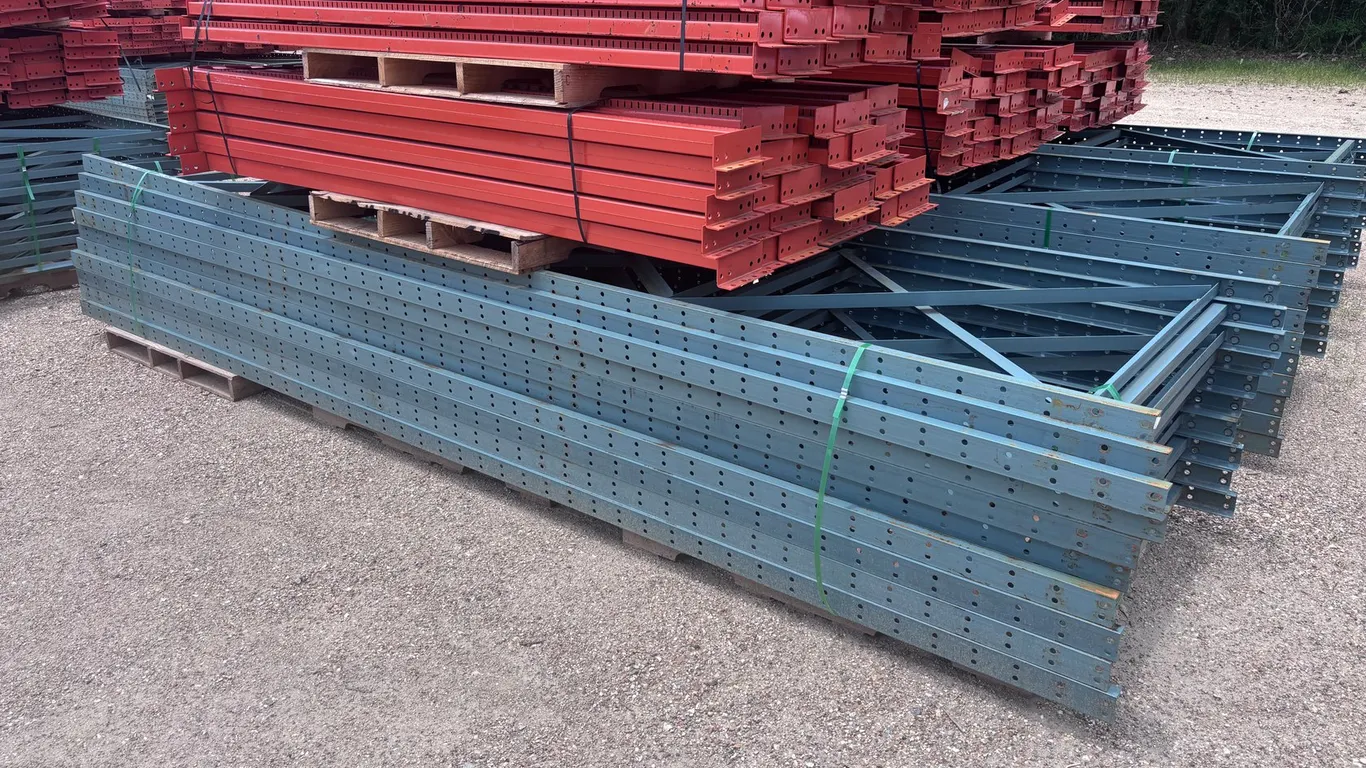 (1) STACK BOLT-ON UPRIGHT 16FT X 46IN BOLT-ON BEAMS 8FT X 3 1/2IN PALLET RACKING