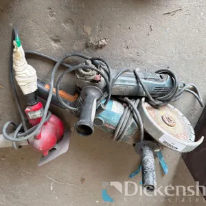 LOT OF CORDED POWER TOOLS