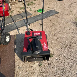 TORO SNOWBLOWER