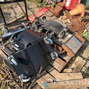 LOT OF CAR DOLLIES