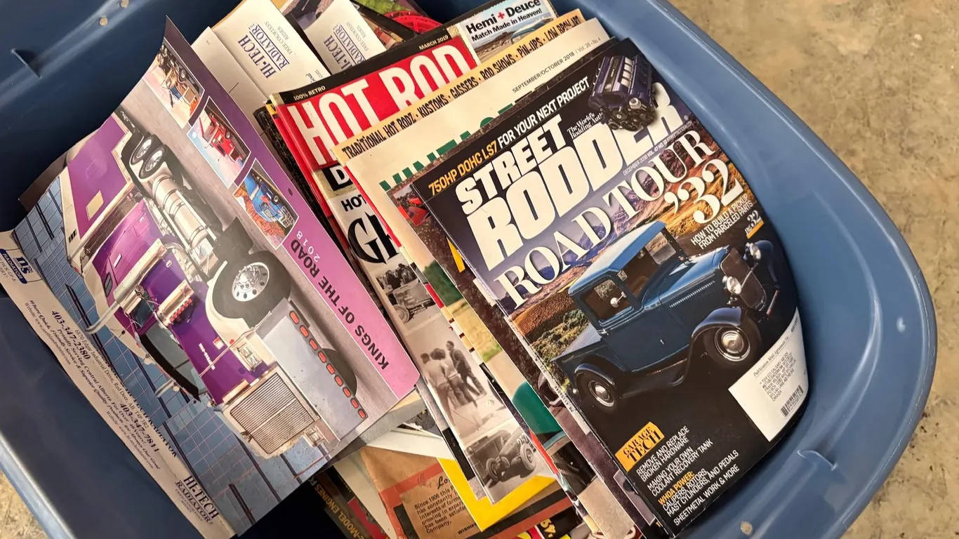 COLLECTOR CAR MAGAZINES