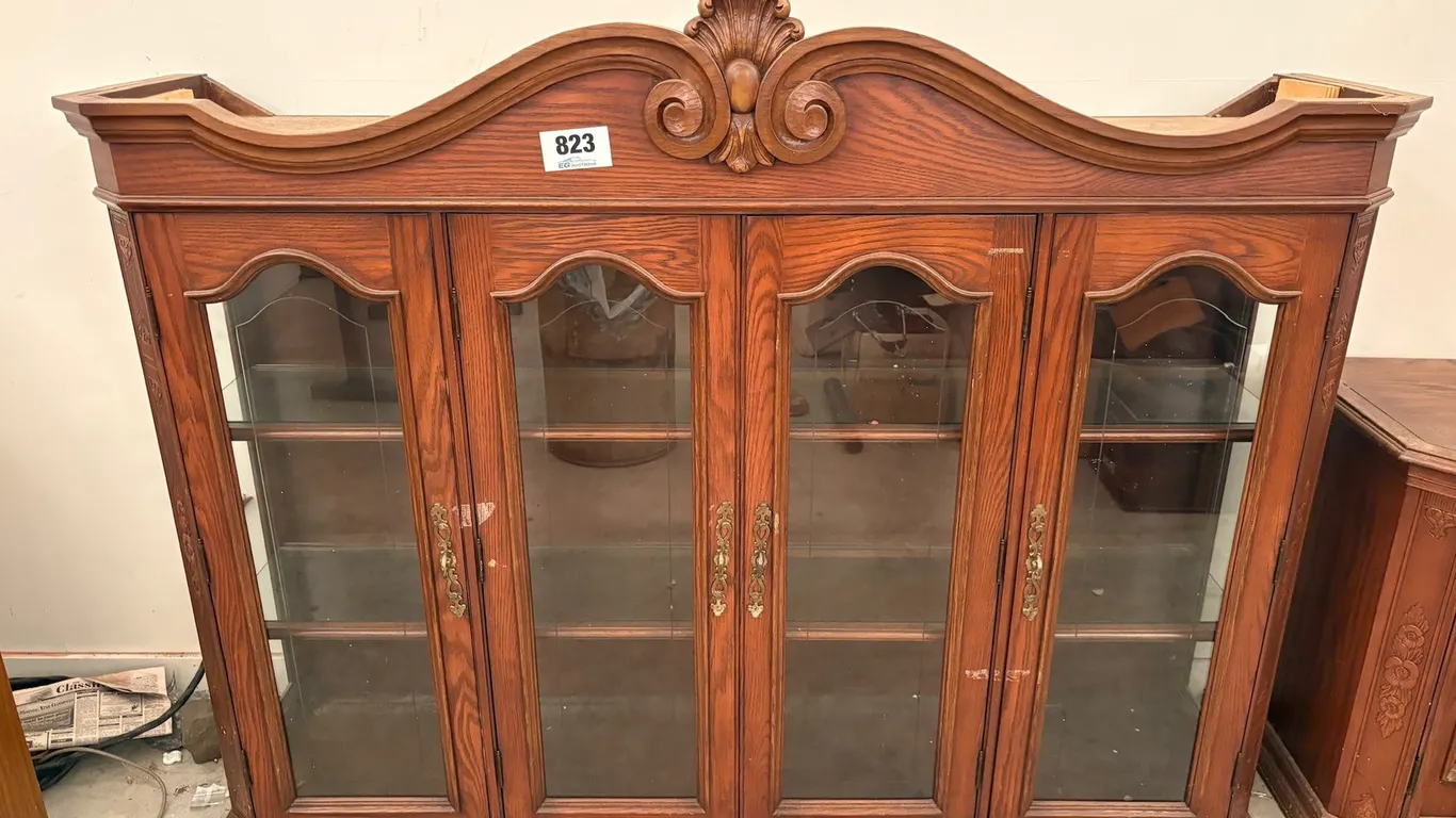 CHINA CUPBOARD