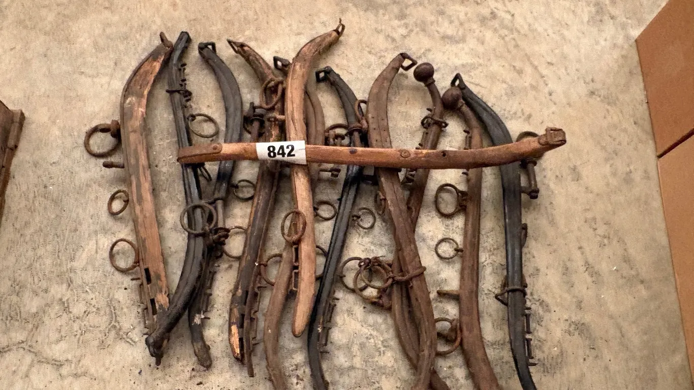 ASSORTED HORSE HARNESS HAMES