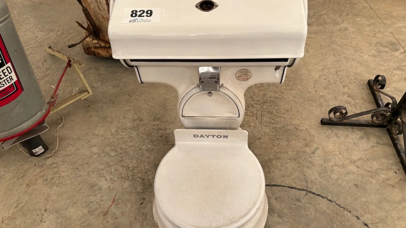 VINTAGE DAYTON STYLE 859 COMMERCIAL WEIGHING SCALE
