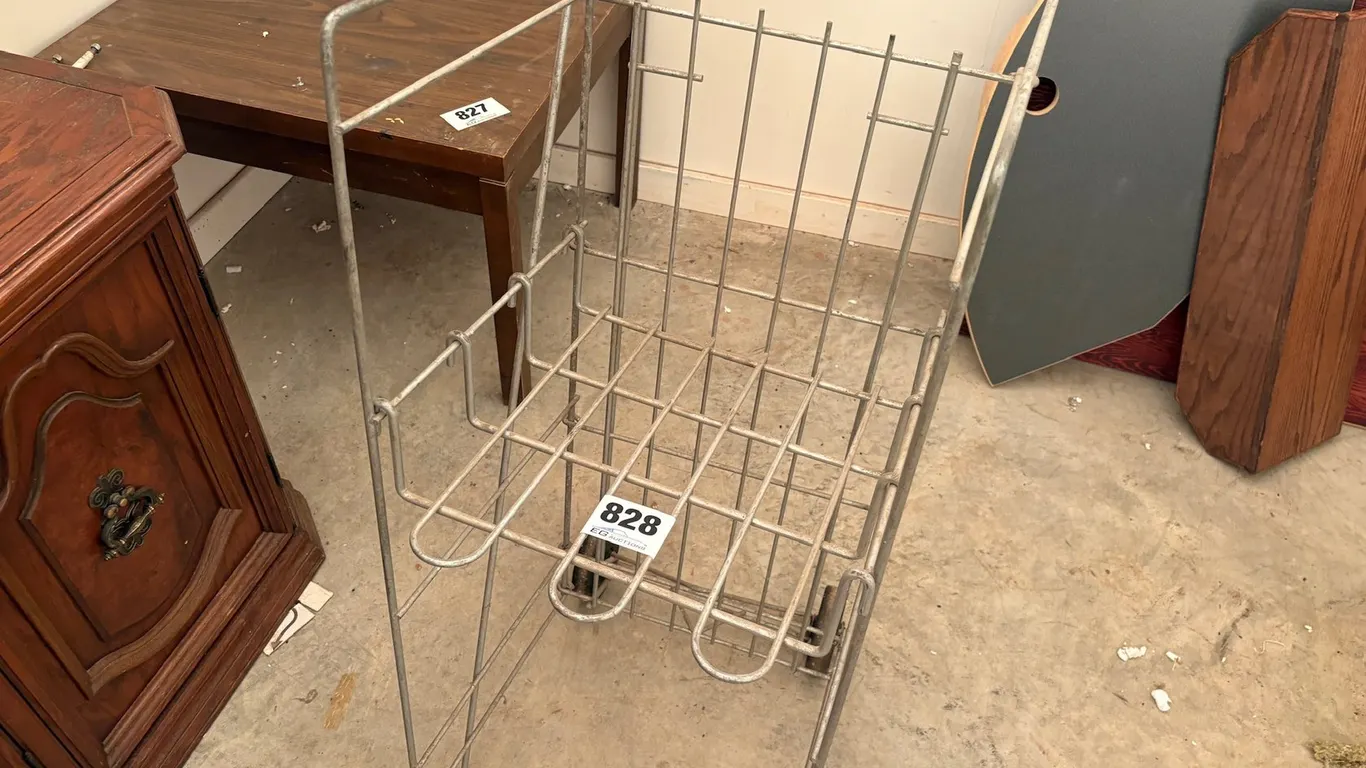 VINTAGE COLLAPSIBLE WIRE FOLDING UTILITY GROCERY CART