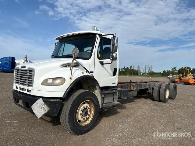 2005 Freightliner M2 106 6x4 Cab and Chassis (Inoperable)