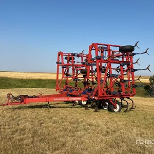 Morris CP850 Magnum III 50 ft Cultivator