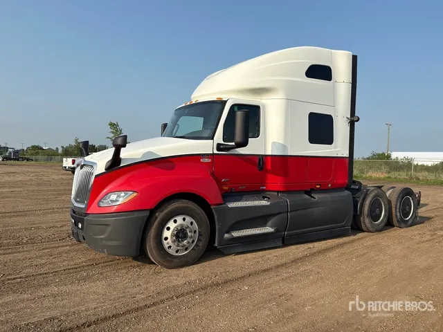 2023 International LT625 6x4 T/A Sleeper Truck Tractor