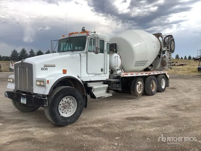 1995 Kenworth W900 8x4 Mixer Truck
