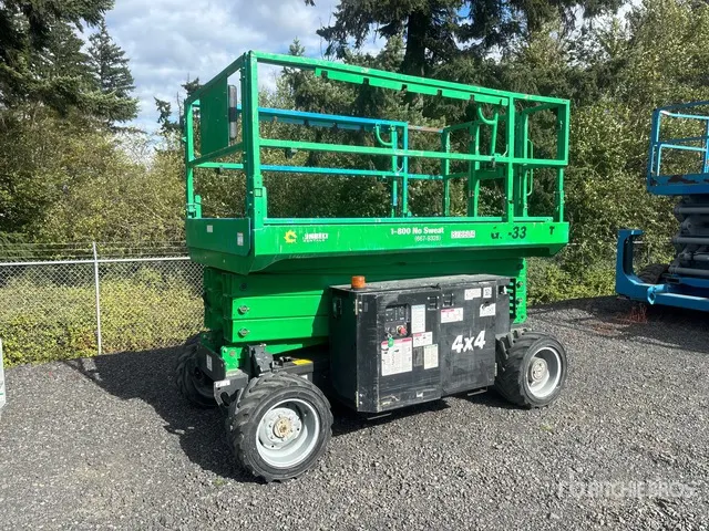 2016 Genie GS-3369 RT 4x4 Diesel Scissor Lift