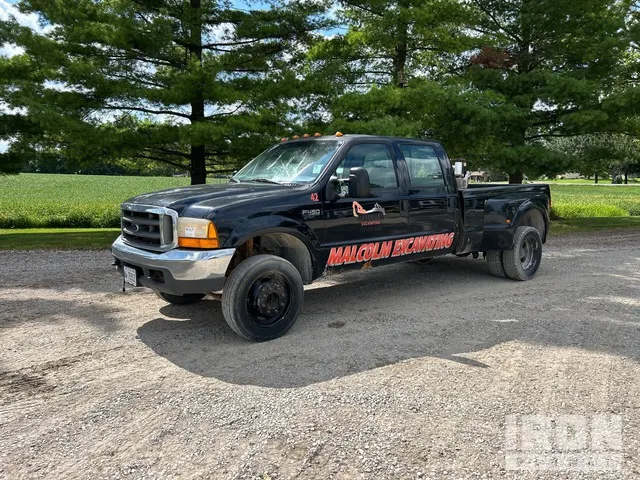 2000 Ford F-450 XLT 4x2 Crew Cab Pickup