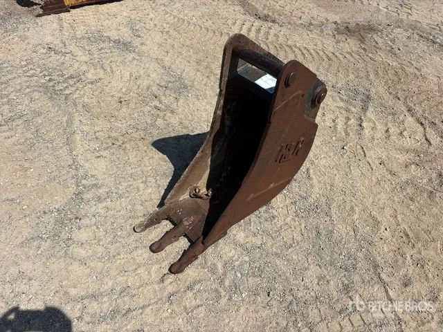 H & H 12 in Q/C Backhoe Loader Bucket - Fits Cat 420D