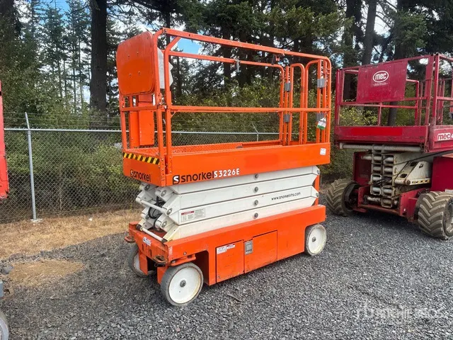 2018 Snorkel S3226E Electric Scissor Lift