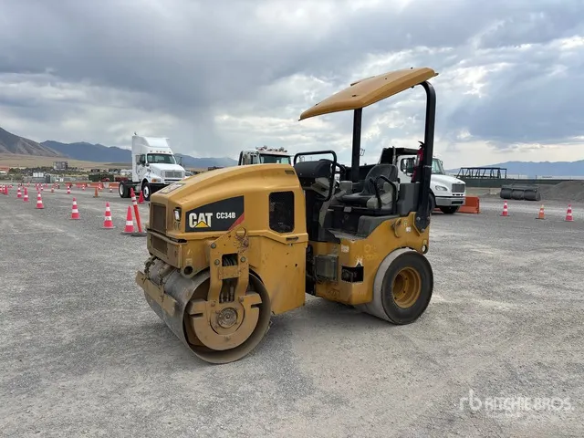 2018 Cat CC-34B Combination Roller