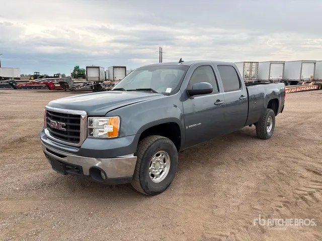 2009 GMC 2500 HD 4x4 Crew Cab Pickup