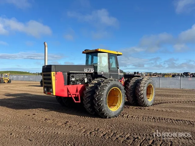 1985 Versatile 876 Articulated 4WD Tractor