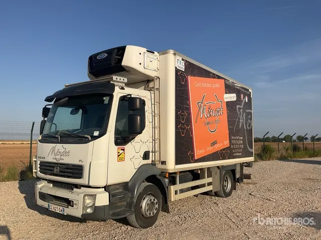 2013 Volvo FL 4x2 Refrigerated Truck
