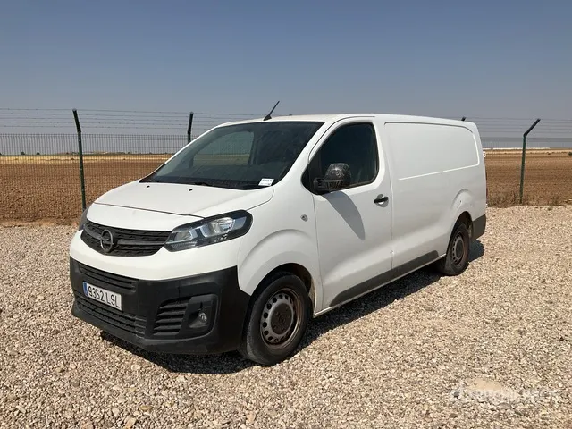 2021 Opel Vivaro Cargo Van