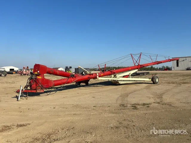 Farm King Y16104 16 in x 104 ft Swing Grain Auger