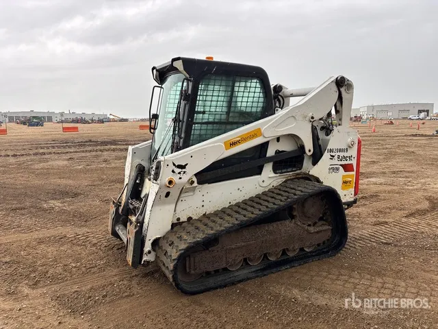 2018 Bobcat T740 Compact Track Loader