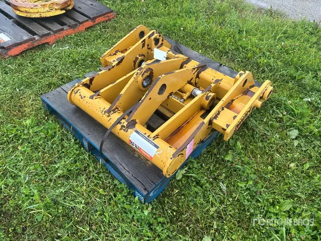 WBM Wheel Loader Quick Coupler - Fits CAT 950E