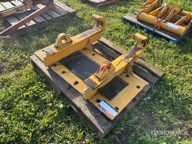 Quick Coupler Mount Plate