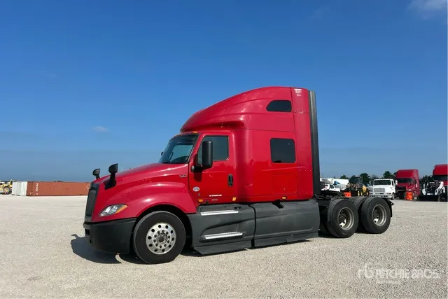 2022 International LT625 6x4 T/A Sleeper Truck Tractor