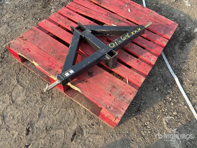 2026 TQH-26-02C Hitch Receiver Adapter 3-Point Hitch (Unused)