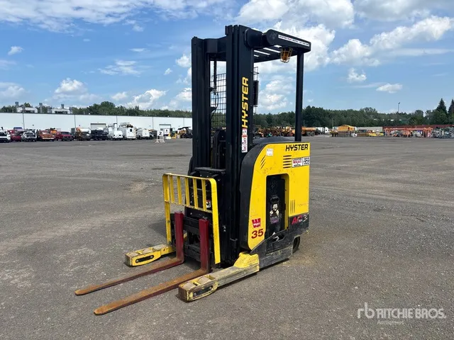 2012 Hyster N35ZRS-14.5 3500 lb Reach Truck