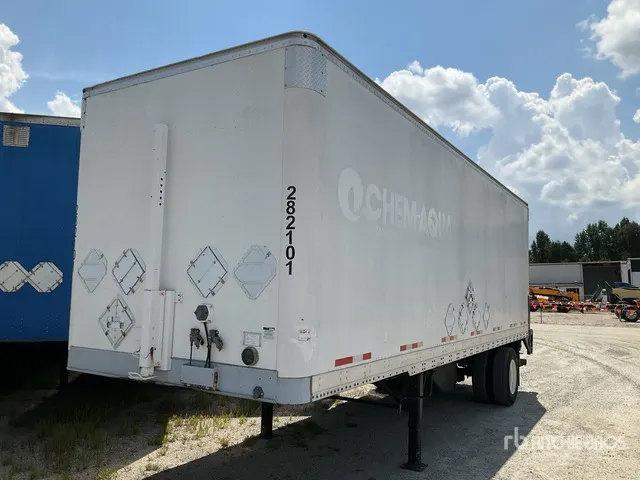 1987 Strickland NCH28-05 28 ft S/A Van Trailer