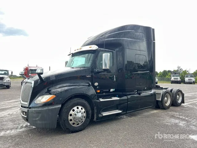 2019 International LT625 6x4 T/A Sleeper Truck Tractor