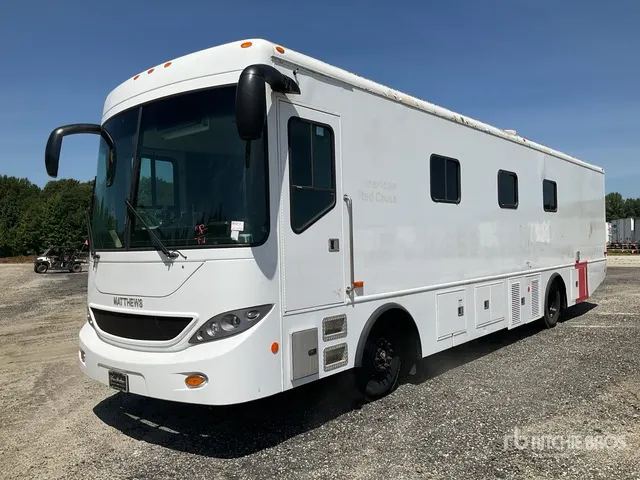 2018 Thomas 4x2 Bloodmobile Bus