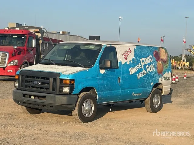 2014 Ford E-250 Cargo Van