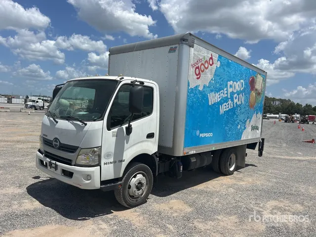 2016 Hino XJC720 4x2 Van Truck
