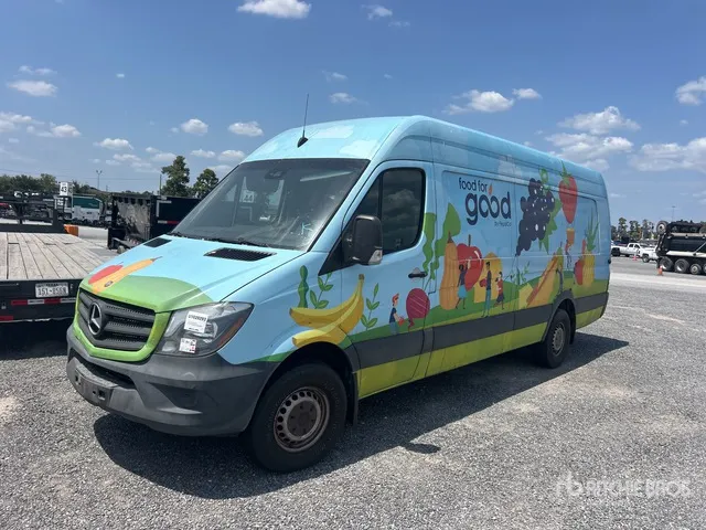 2014 Mercedes-Benz Sprinter 2500 Cargo Van (Inoperable)
