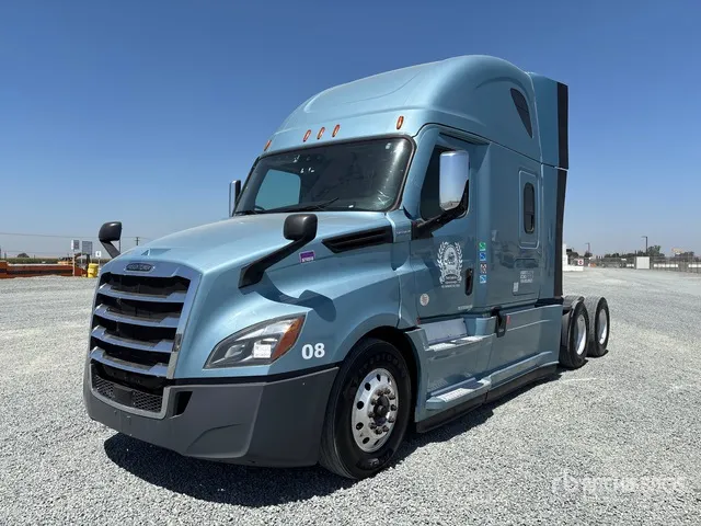 2021 Freightliner Cascadia 126 6x4 T/A Sleeper Truck Tractor