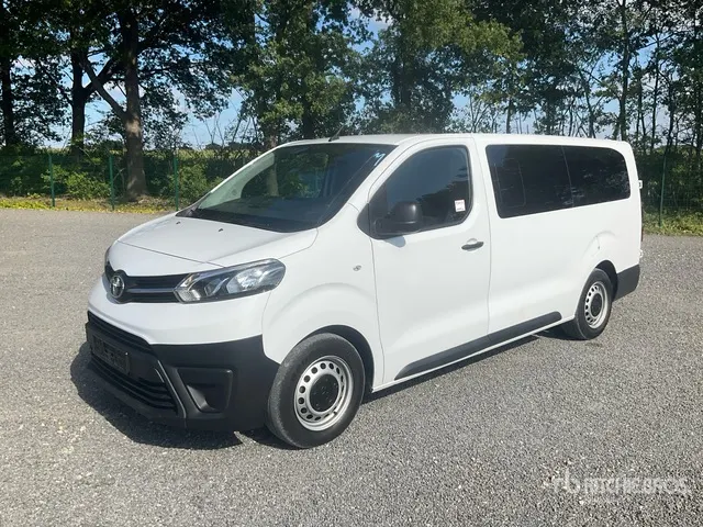 2023 Toyota ProAce Verso 2.0 106 Kw L2H1 8 Passenger Van