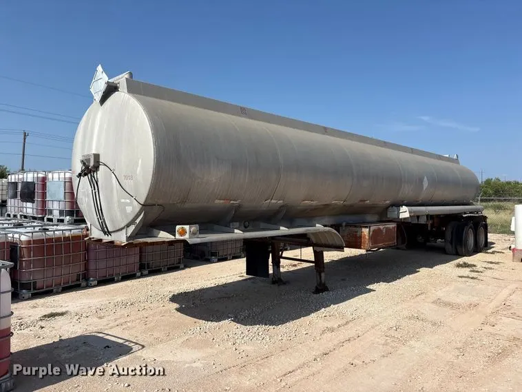 1981 Custom Trailers fuel trailer