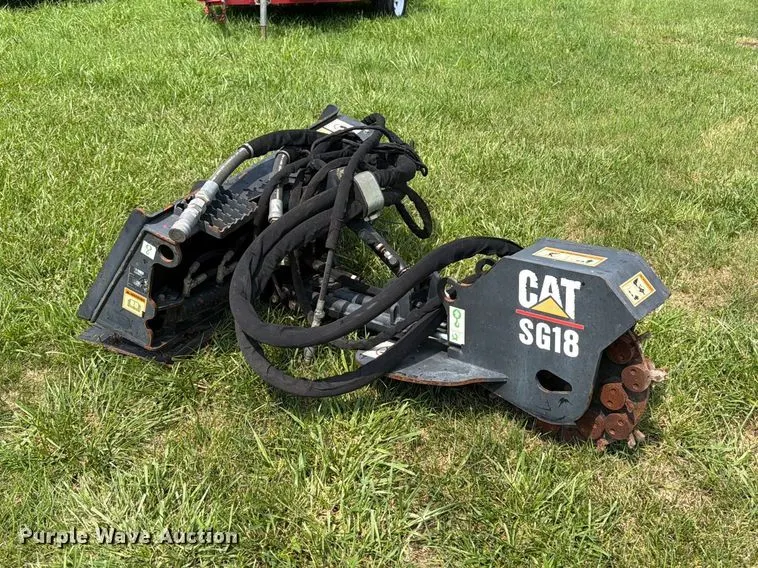 Caterpillar SG18 skid steer stump grinder