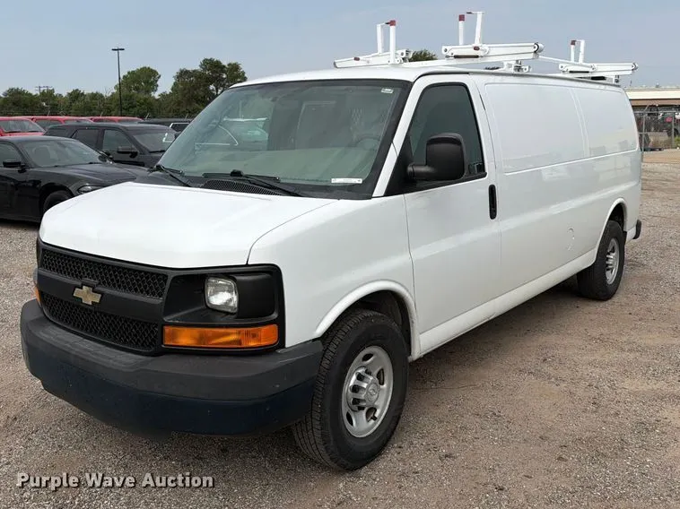 2015 Chevrolet Express 2500 van
